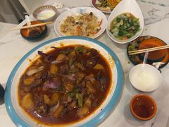 -乡村馕坑肉·烧烤·新疆菜·本地人更爱吃(阿勒泰首店)