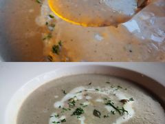 奶油蘑菇汤&nbsp;mushroom&nbsp;soup-MARU玛露音乐餐厅(大学路店)