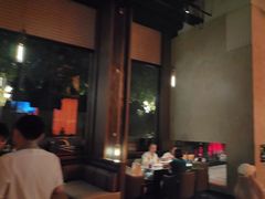 -洛缦音乐餐厅(工业展览馆万象城店)