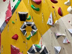 -问山MountQuest攀岩馆