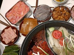 -卤校长老火锅(杨家坪直营店)