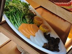 -老牌坊云南鱼豆花火锅(哈西万达店)