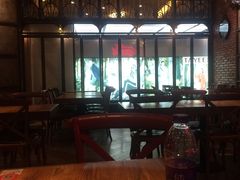 -玛格萝妮(汇智国际商业中心店)