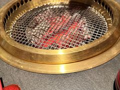 -铭牛烧肉·和牛海鲜自助(高新月牙湖店)