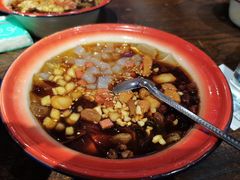 -爆炸头阿姨小四川正宗川味小吃(无任何分店)