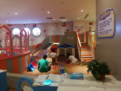 -乐多星球潮玩中心(沈阳嘉里城店)