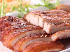 炭烧猪颈肉-中国吉菜名店广源宾馆餐厅