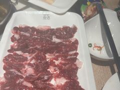 鲜牛肉-围炉夜话·潮汕卤水火锅(榕江店)