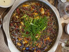 -乡土特色.冷锅鱼.牦牛肉汤锅