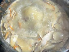 -南渝食府.墨脱石锅松茸鸡