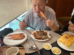 -东方红海鲜百汇(国际大厦店)