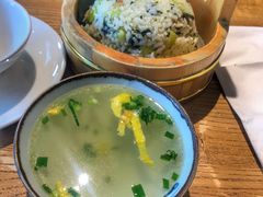 -新梅华·茶点餐厅(欧尚店)