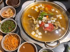 -顶顶汤火牛排火锅·经典铜锅涮肉