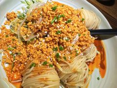 鸡丝凉面-江南里(环球港店)