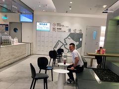 -喜茶(杭州滨江宝龙店)