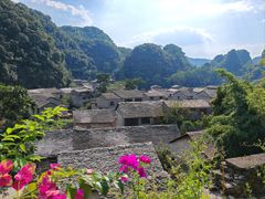 -高荡千年布依古寨旅游景区