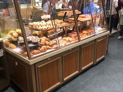 面包甜点陈列柜-山崎面包(静安久光店)