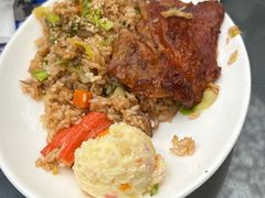 -玛格萝妮比萨屋(四平店)