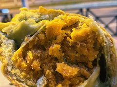 咸蛋黄肉松青团包-喜茶(广州北京路惠福东店)