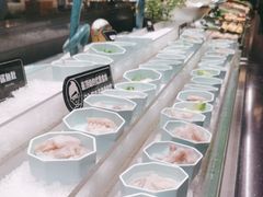 -钱小奴海鲜自助黑金店(杭州滨江龙湖店)