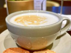 -星河吉酒店-BOND大堂吧·咖啡·简餐