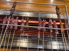 -哈尔滨小酒馆·鲜肉现穿自助烧烤(康新花园店)