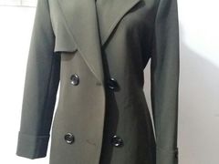 女式风衣长款改成短款-旗人服装改制店