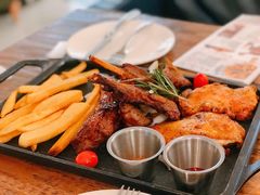 -灵意咖啡·西班牙美食(汕头金平万达广场店)