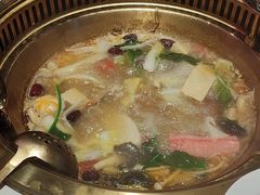 -欠火锅·水牛毛肚·团建聚餐·生日宴(何山路店)