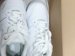 -NIKE上海青浦换季优惠店