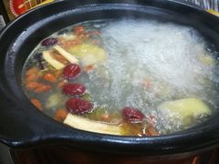 -濠轩阁特色生蚝火锅(水湾路店)