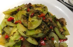 Green Tomato Stir-fried with Preserved Meat