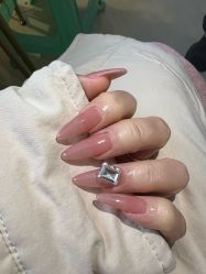 -花颜悦色款式美甲美睫