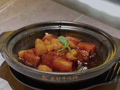 糖心栗子红烧肉-洛缦音乐餐厅(工业展览馆万象城店)