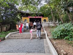 -灵岩山风景区
