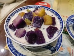 -广信牛奶甜品世家(台东店)