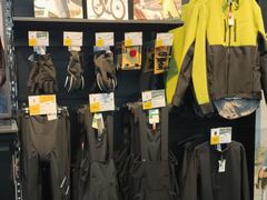 -迪卡侬(金龙湖店)