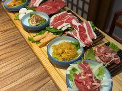 -明洞阿姨·韩式酱蟹烤肉·创意料理(三元桥店)