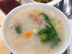 -海鲨湾海鲜会馆(百家湖1912店)