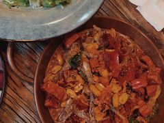 sisters秘制麻辣鸭舌-SISTERS BAR RESTAURANT川意酒馆(嘉善老市H楼店)
