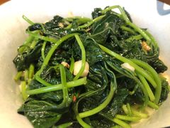 -洞庭土菜小炒馆(易发广场店)
