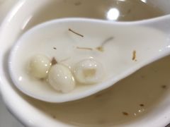 -七的湖·晚芳亭·阳澄湖农家菜·大闸蟹(莲花岛店)