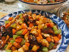 宫保鸡丁-何哥鲜鱼餐厅(龙湖花园店)