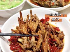 -费大厨辣椒炒肉(万家丽一店)