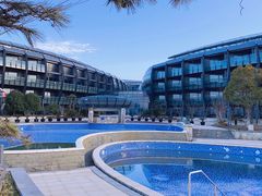 -上海滴水湖皇冠假日酒店