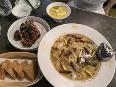 -渔语鱼新川菜Bistro(万象天地店)