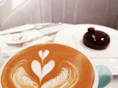 -Fridi Patisserie Cafe