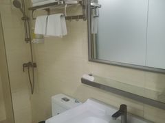 -鑫雅居公寓(广州南站地铁站店)