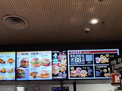 -肯德基(尖岭万达店)