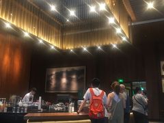 大堂-星巴克(西安曲江银泰店)